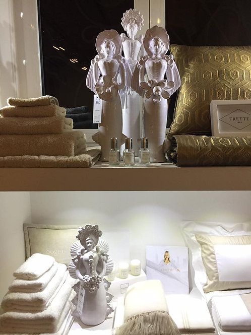 Matrangela - Collection of 4 white unique ceramic pieces